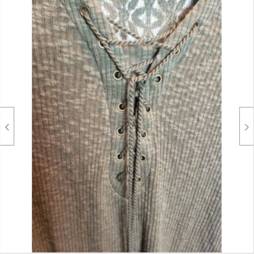 Knox Rose Olive Green Lace Up Flare Sleeves Top - Picture 2 of 7
